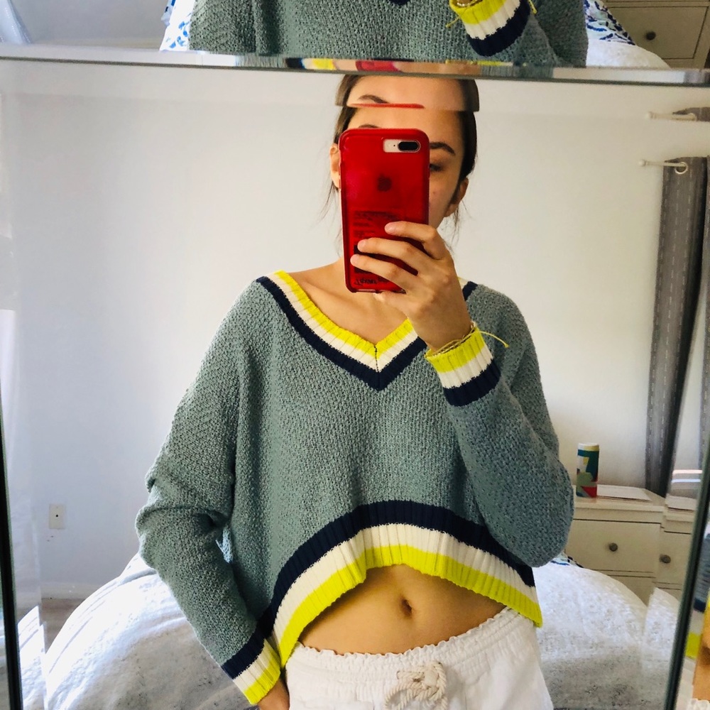 Urban Outfitters Cropped Sweater